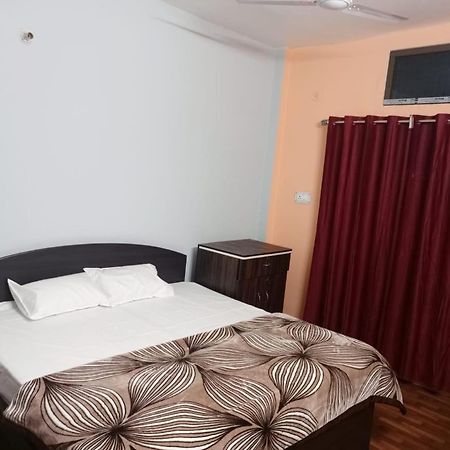 Shri Niwas Homestay Ayodhya Bagian luar foto