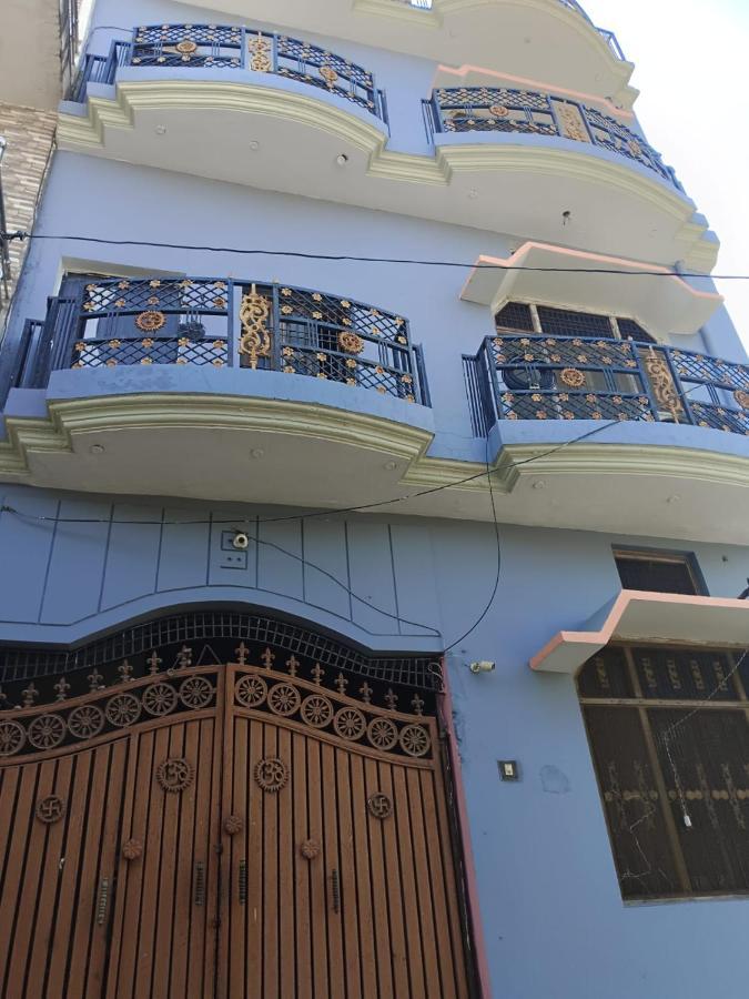 Shri Niwas Homestay Ayodhya Bagian luar foto