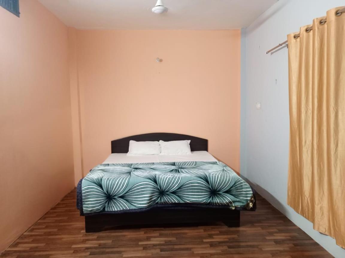 Shri Niwas Homestay Ayodhya Bagian luar foto